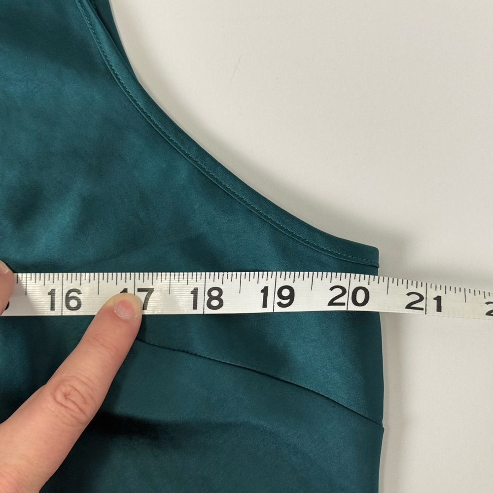 Express Teal Satin Crew Neck Sleeveless Blouse Size Large - Picture 6 of 7